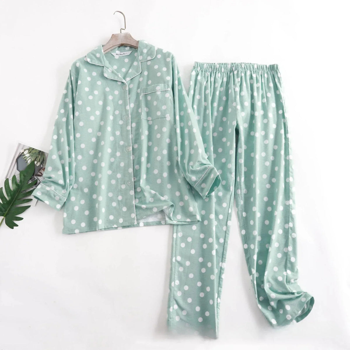 Pijama Feminino de Algodão para Noites Frias